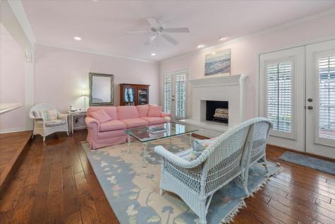 1109 Roaring Springs Road Fort Worth TX 76114