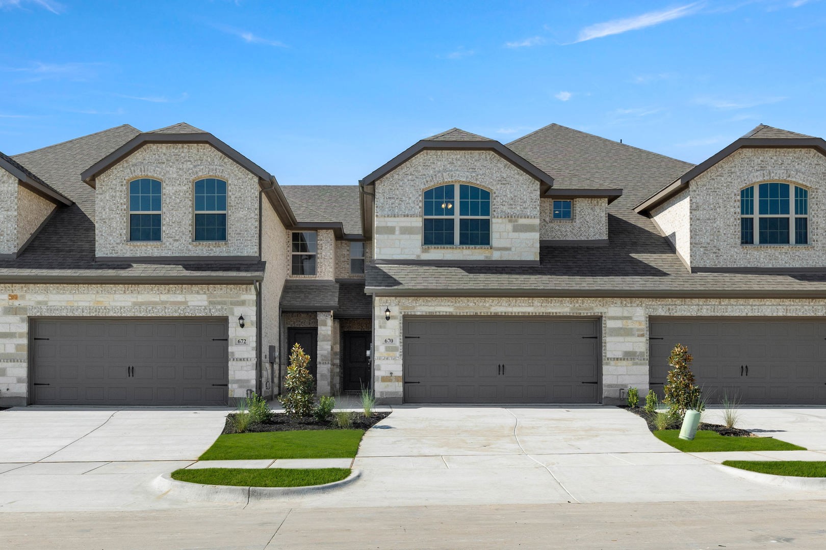 670 Sandiford Mansfield TX 76063