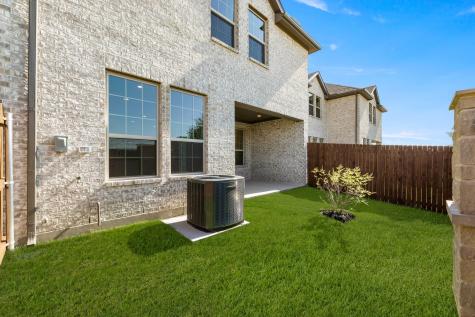 670 Sandiford Mansfield TX 76063