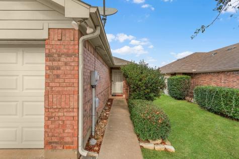 497 Brookbank Drive Crowley TX 76036