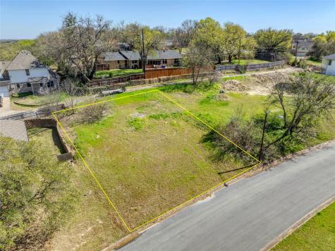 317 Arapaho W Sherman TX 75092
