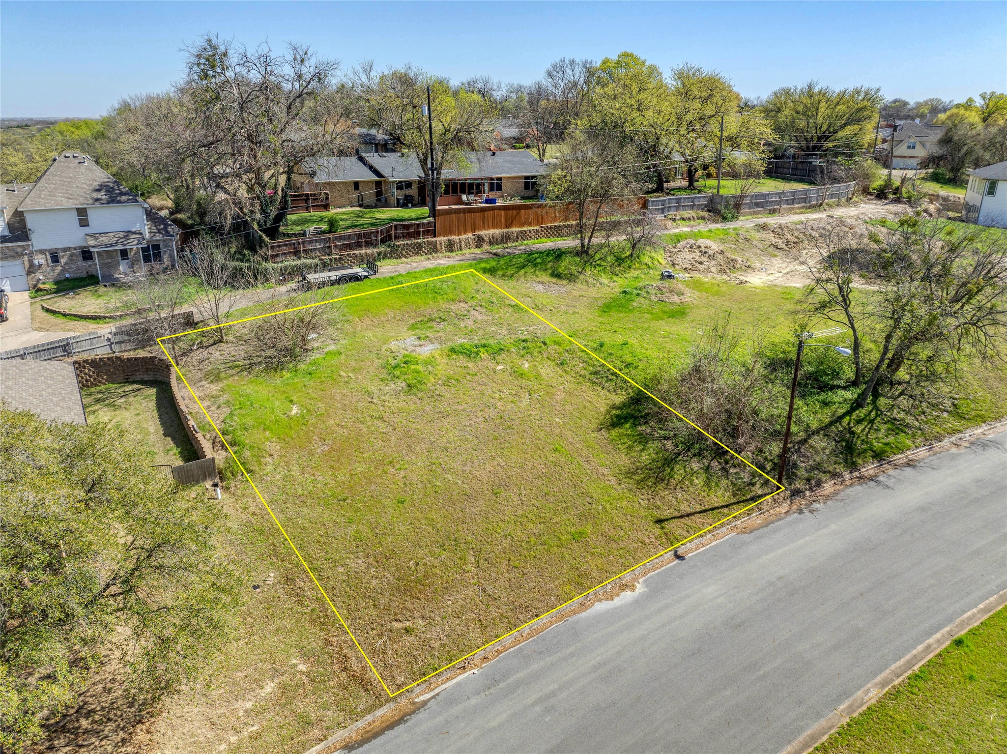 317 Arapaho W Sherman TX 75092