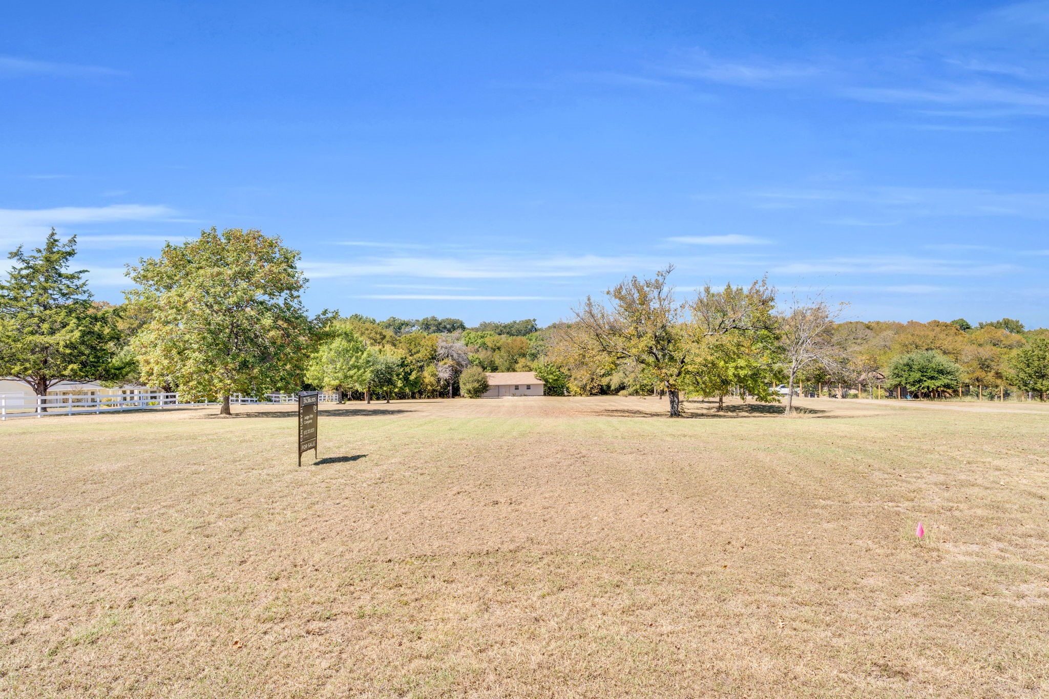 1310 Lariat Circle Oak Leaf TX 75154