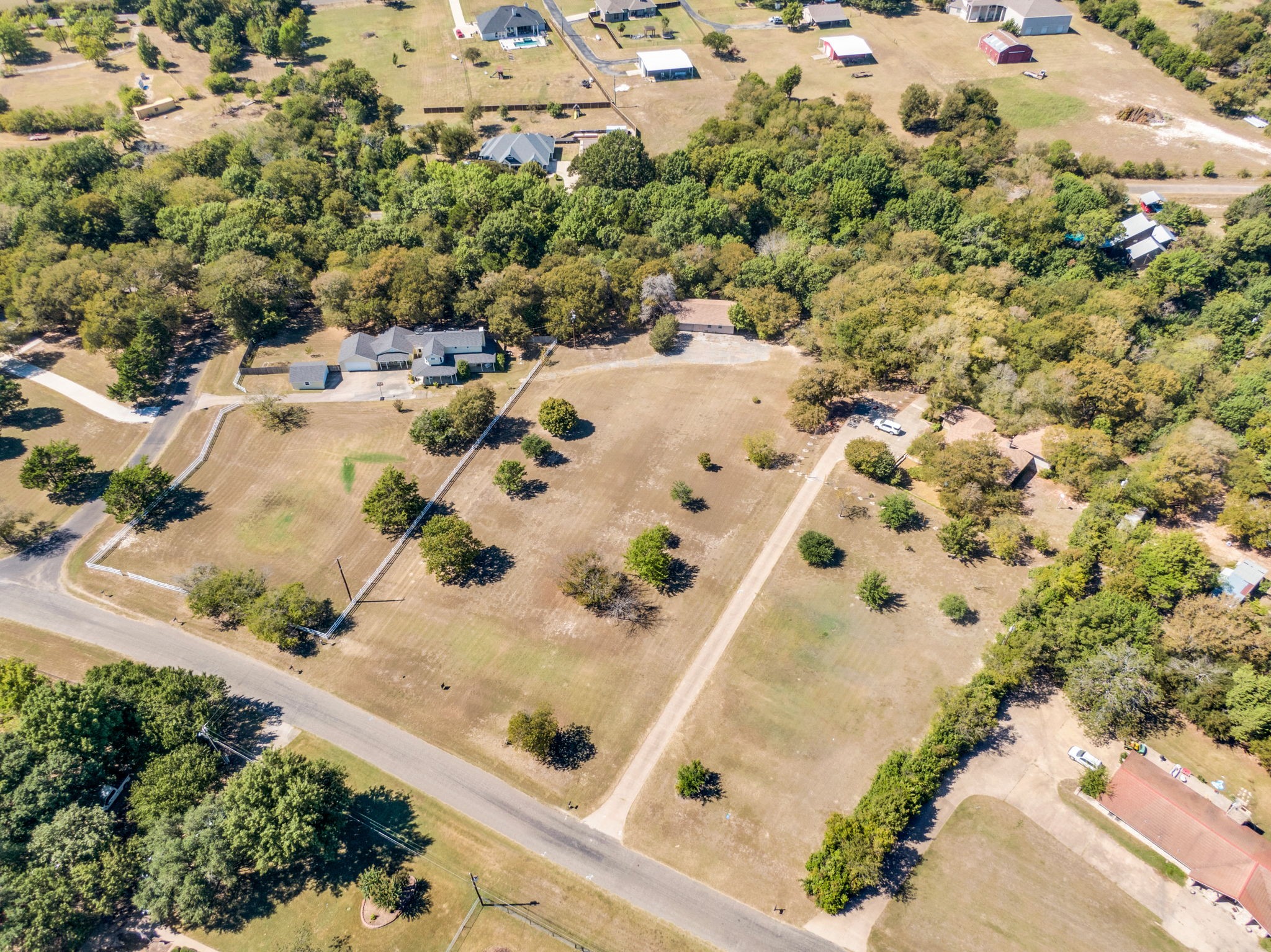 1310 Lariat Circle Oak Leaf TX 75154