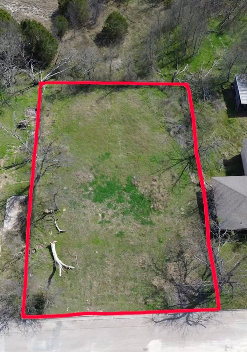 623 E Lumpkin Street Meridian TX 76665