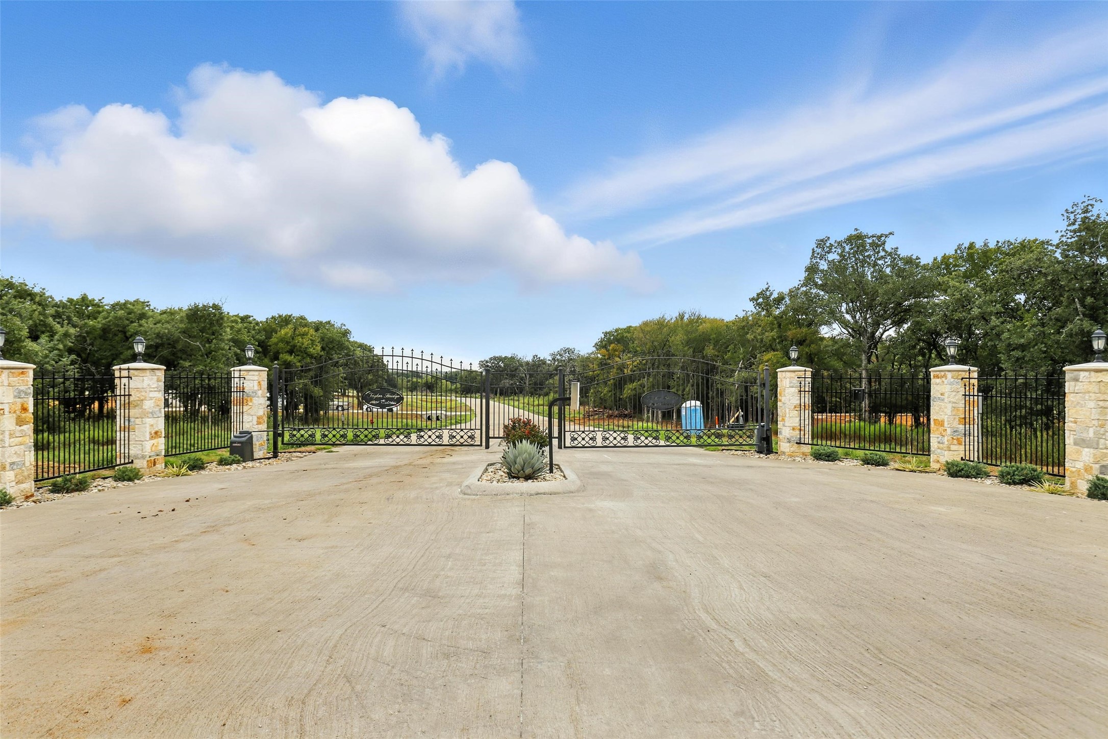 1316 County Road 602 Court Burleson TX 76028