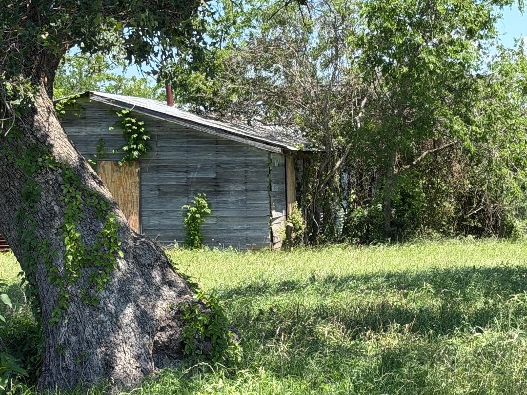 2041 Fm 933 Aquilla TX 76622
