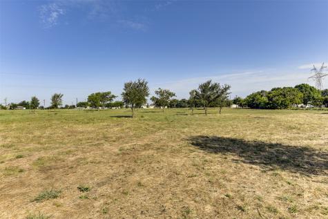 8508 County Road 1016 Burleson TX 76028