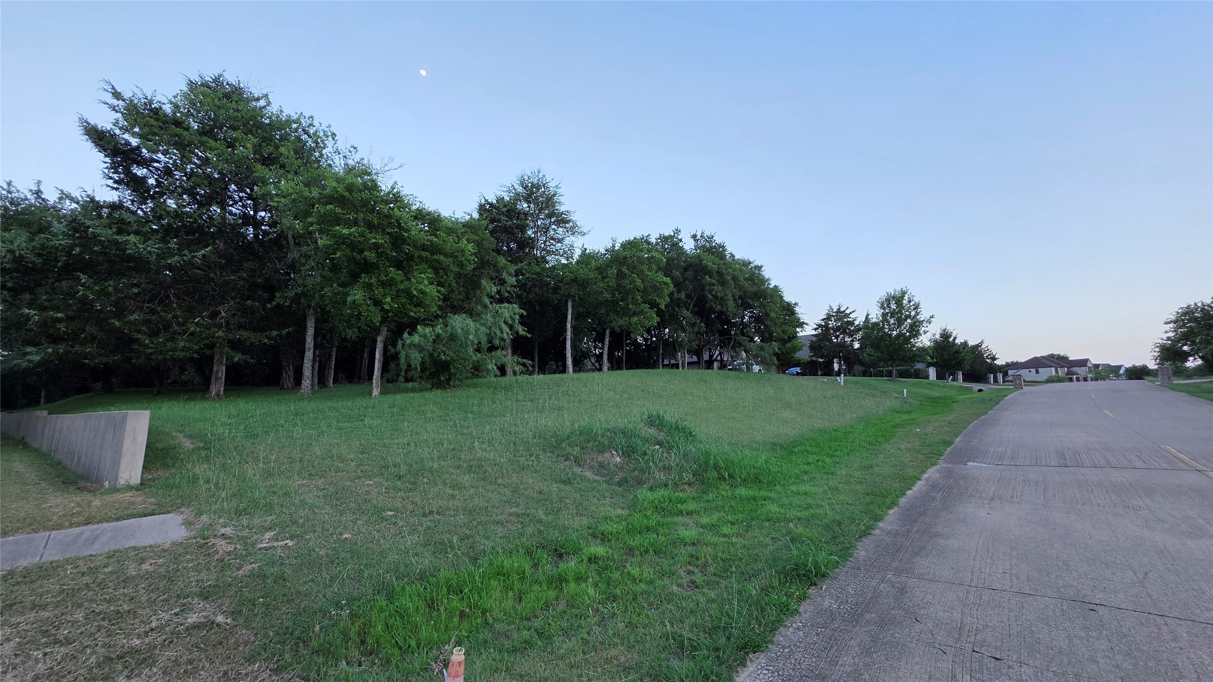 2776 S Lakeview Drive Cedar Hill TX 75104