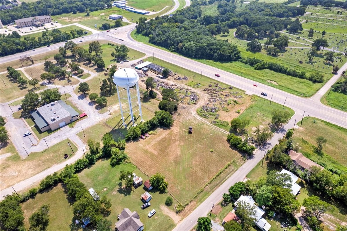 Westside N Tx-121 Highway Bonham TX 75418