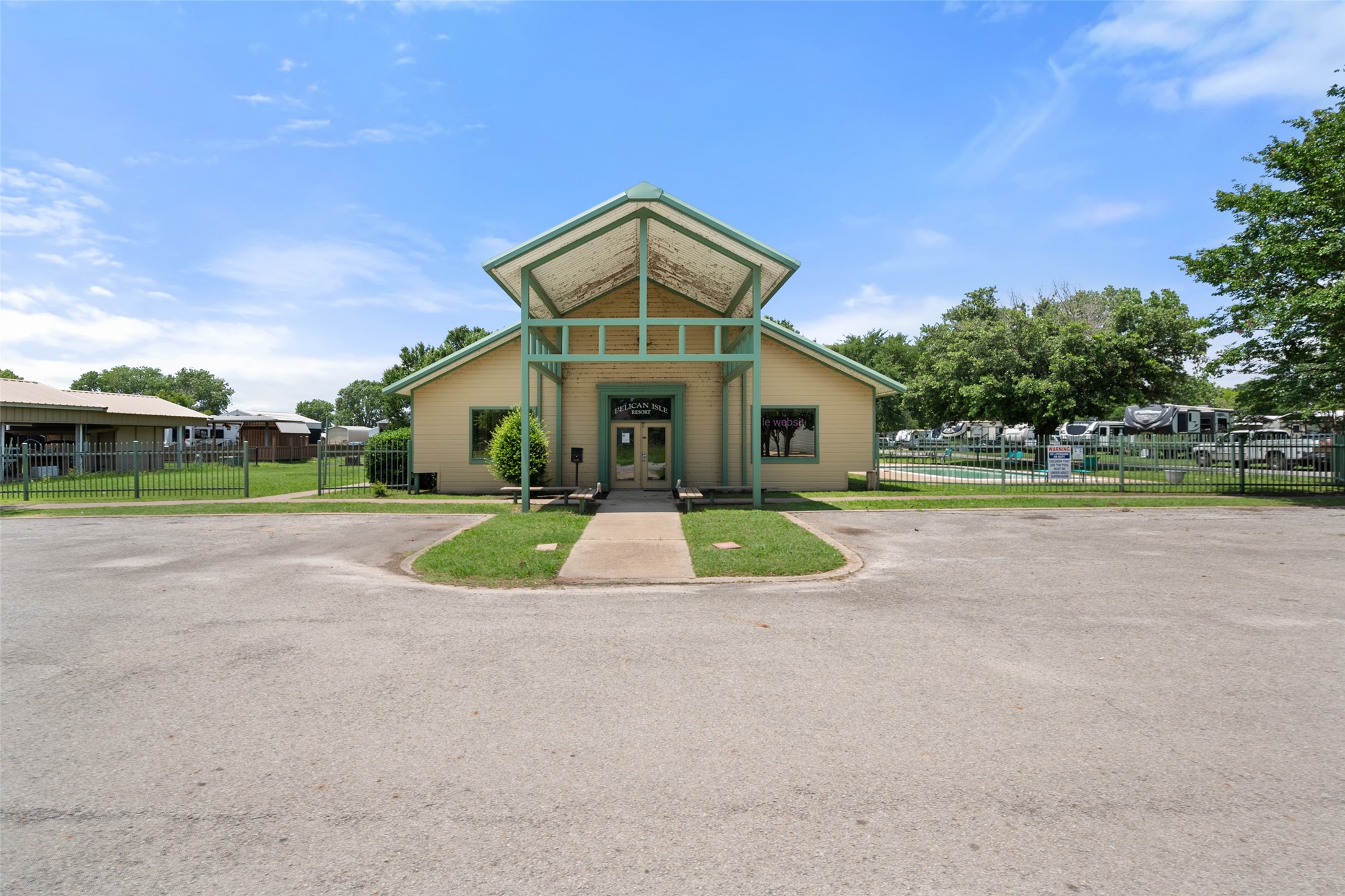 2065 Pelican Isle Drive Kerens TX 75144