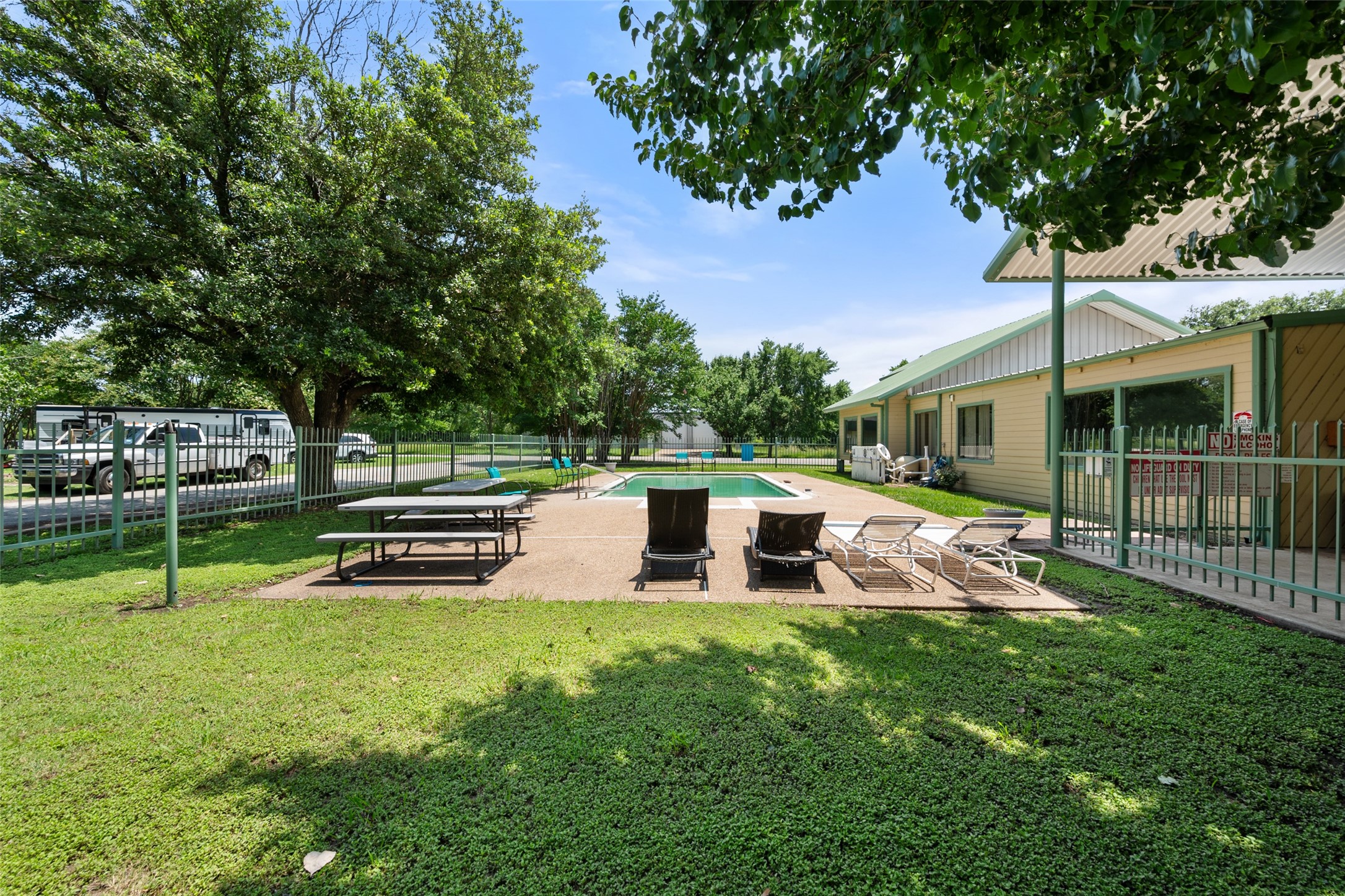2065 Pelican Isle Drive Kerens TX 75144