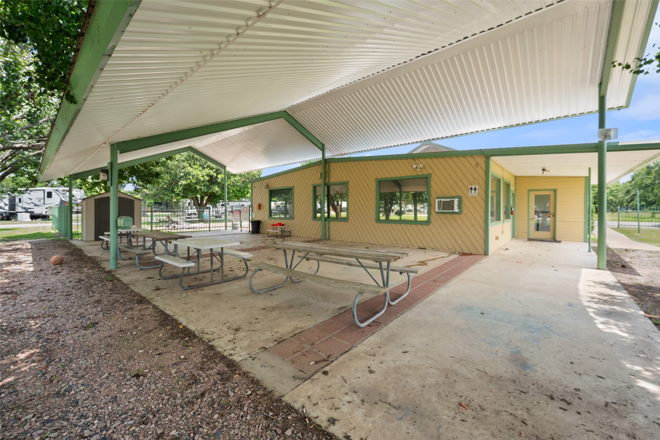2065 Pelican Isle Drive Kerens TX 75144
