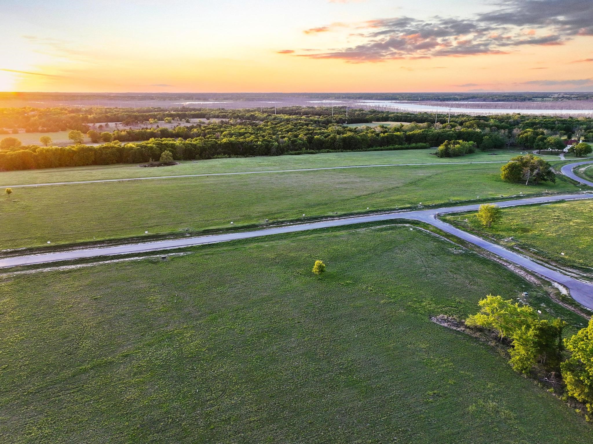 210 Diamond Point Dodd City TX 75438