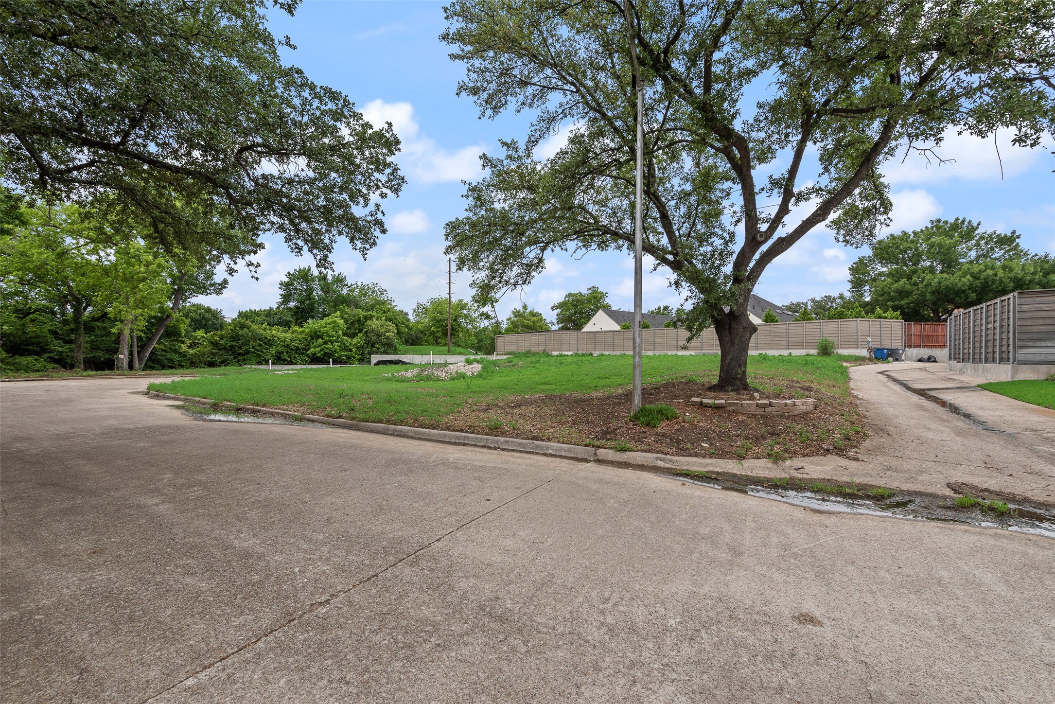 5809 Bent Oak Court Dallas TX 75248