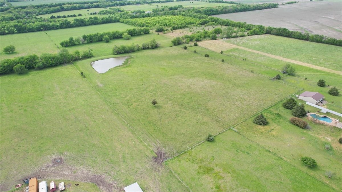 099 East Line Whitewright TX 75491