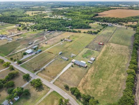 8300 Farm To Market 697 Whitewright TX 75491