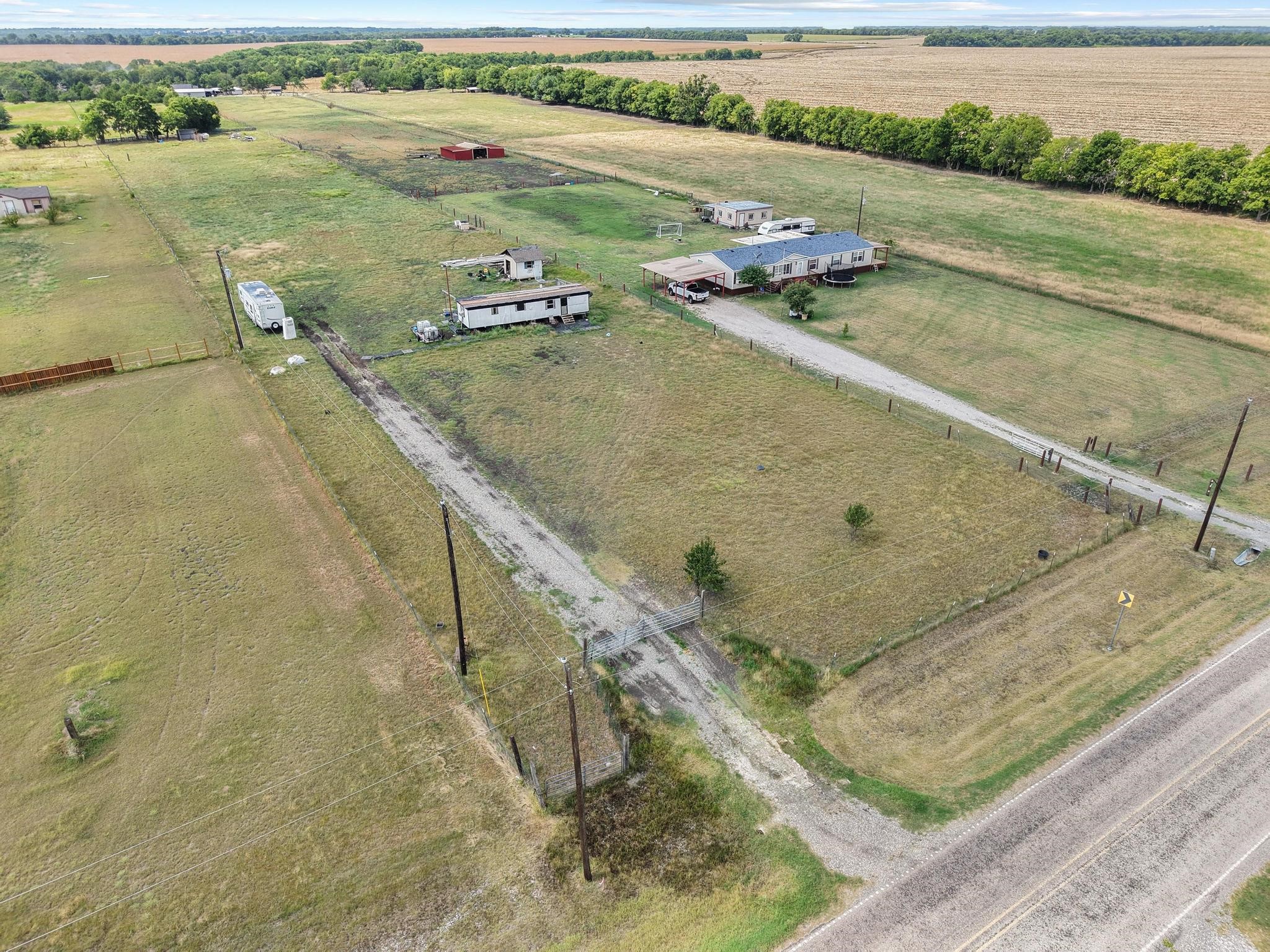 8300 Farm To Market 697 Whitewright TX 75491