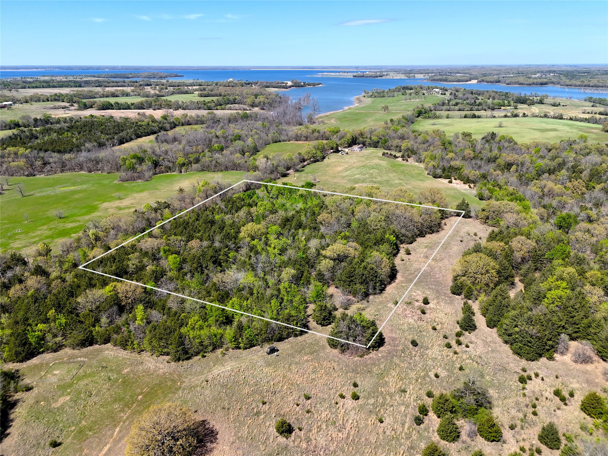 0800 Cr-2765 Honey Grove TX 75446
