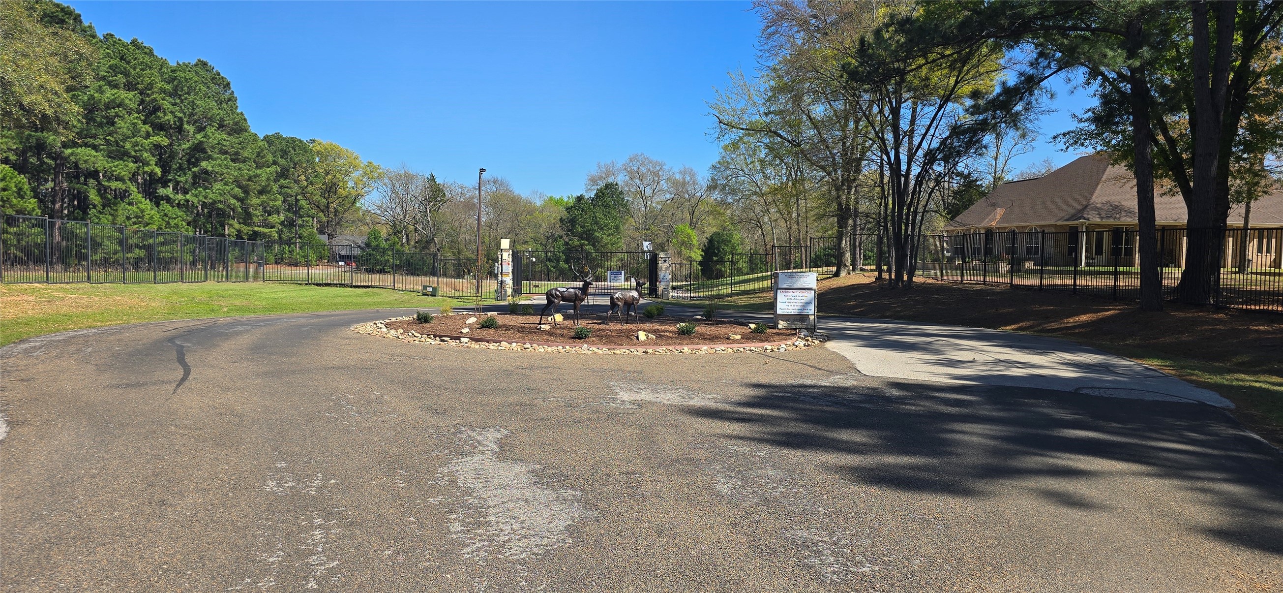 8300 Trophy Point Larue TX 75770