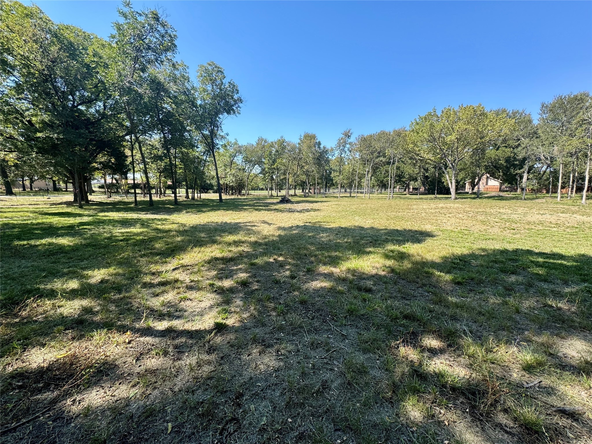 1325 Park Street Azle TX 76020