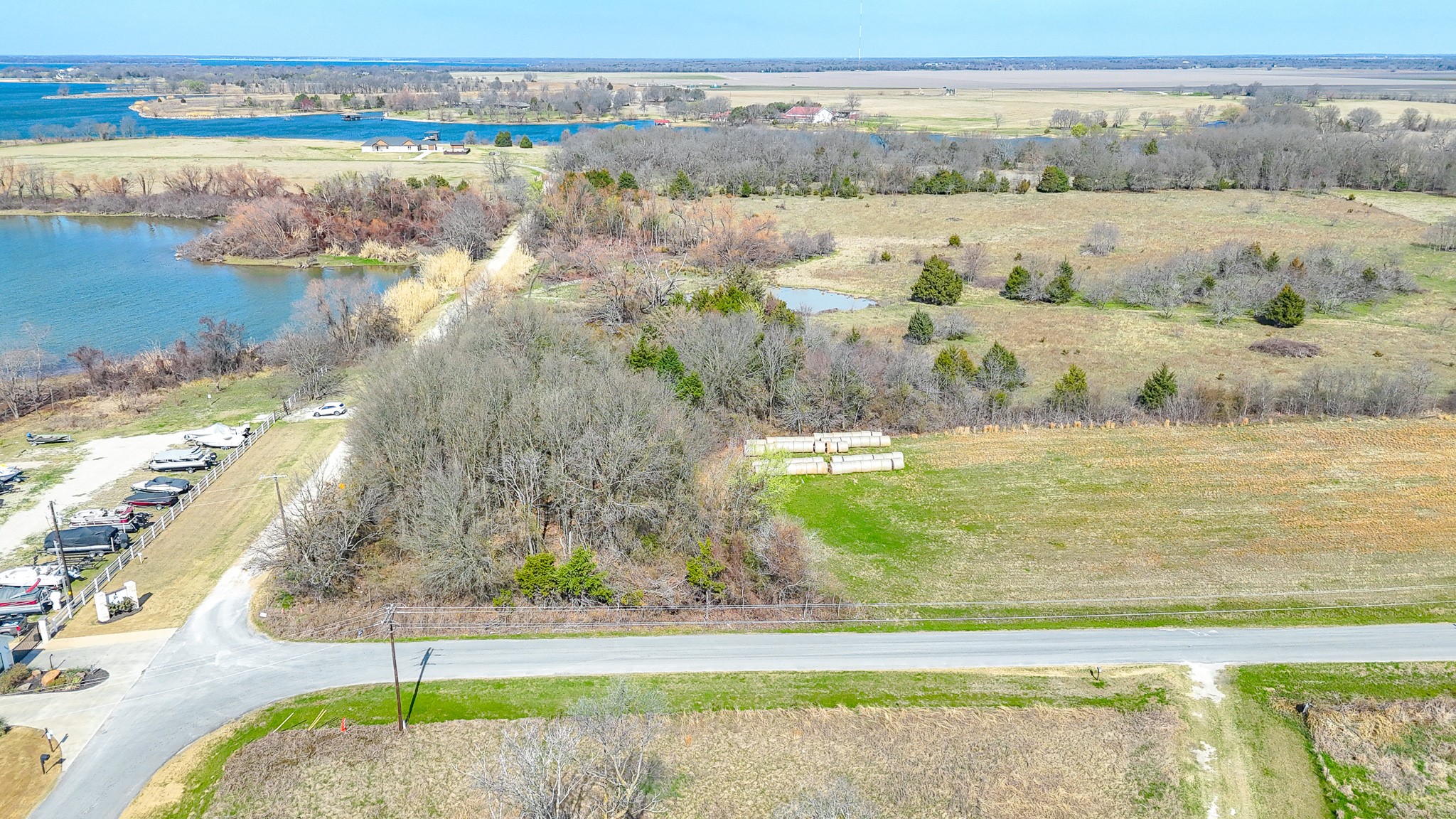 Lot 1 SE Cr 3300 Kerens TX 75144