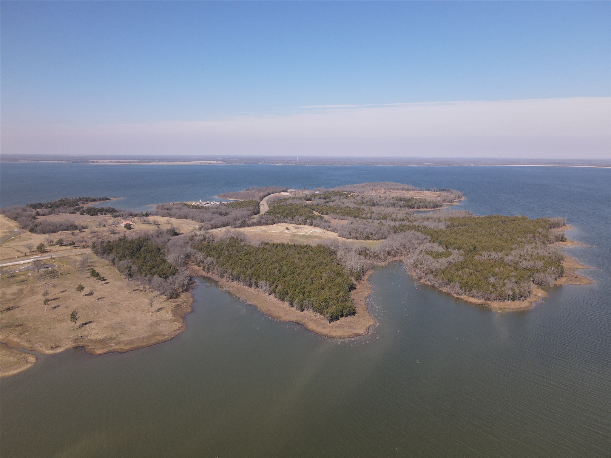 552 Lakeshore Lane Windom TX 75492