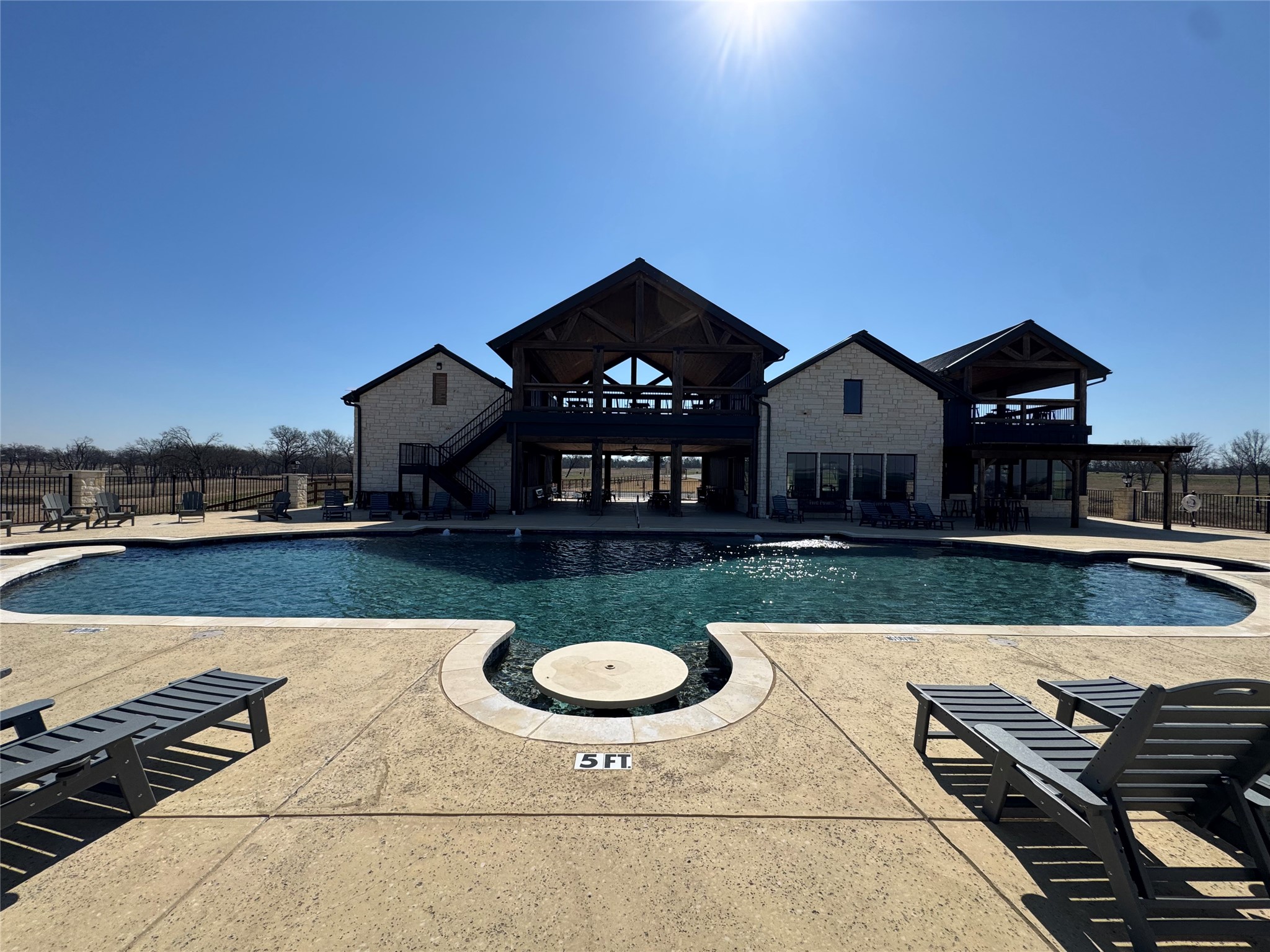 552 Lakeshore Lane Windom TX 75492