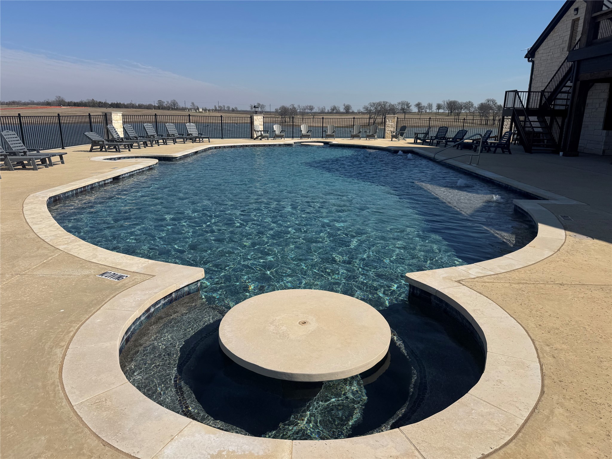 552 Lakeshore Lane Windom TX 75492