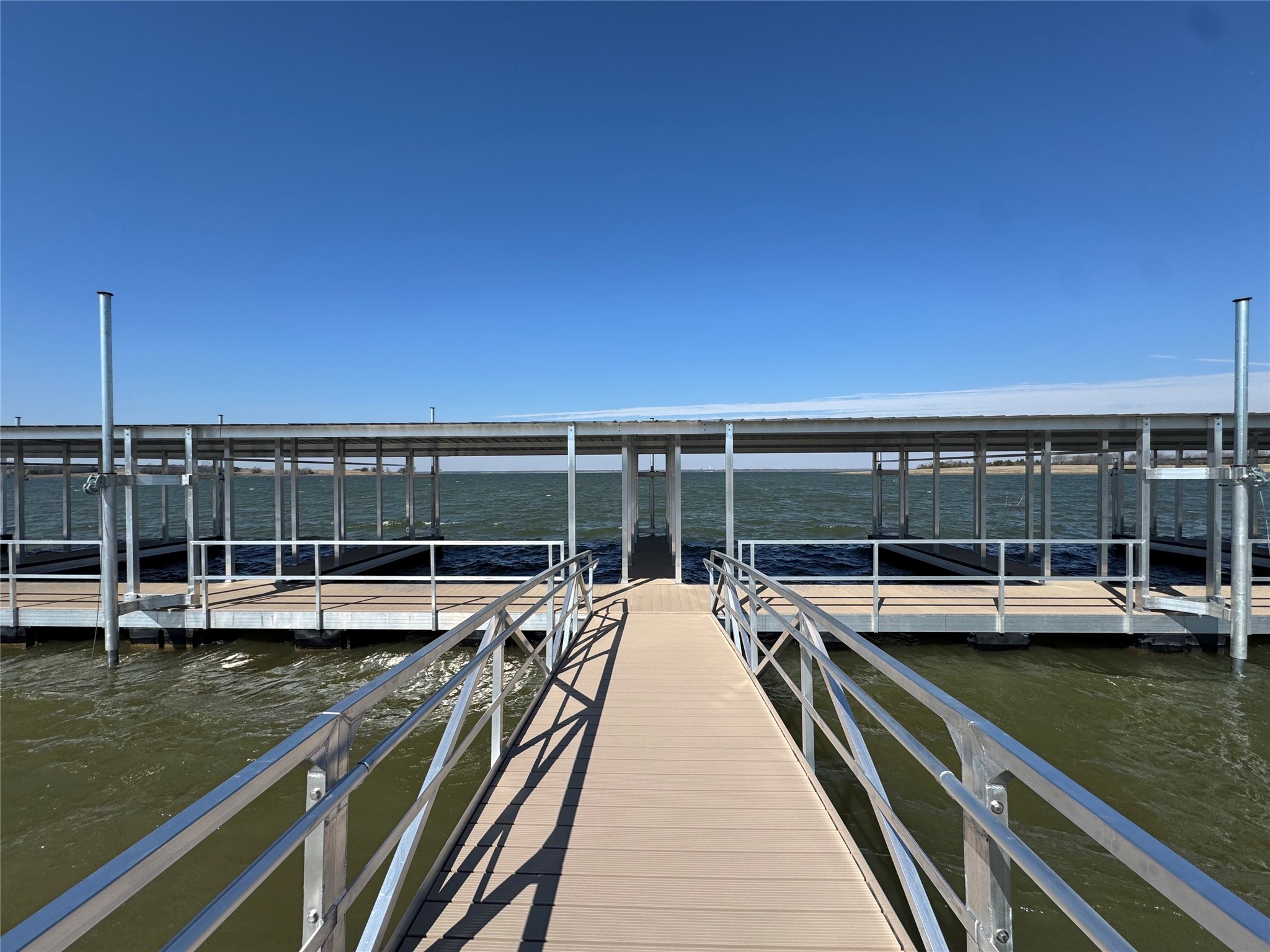 552 Lakeshore Lane Windom TX 75492