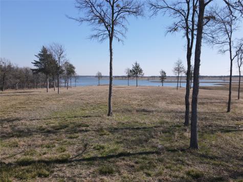 552 Lakeshore Lane Windom TX 75492
