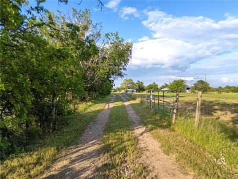 980 N League Ranch Road Waco TX 76705