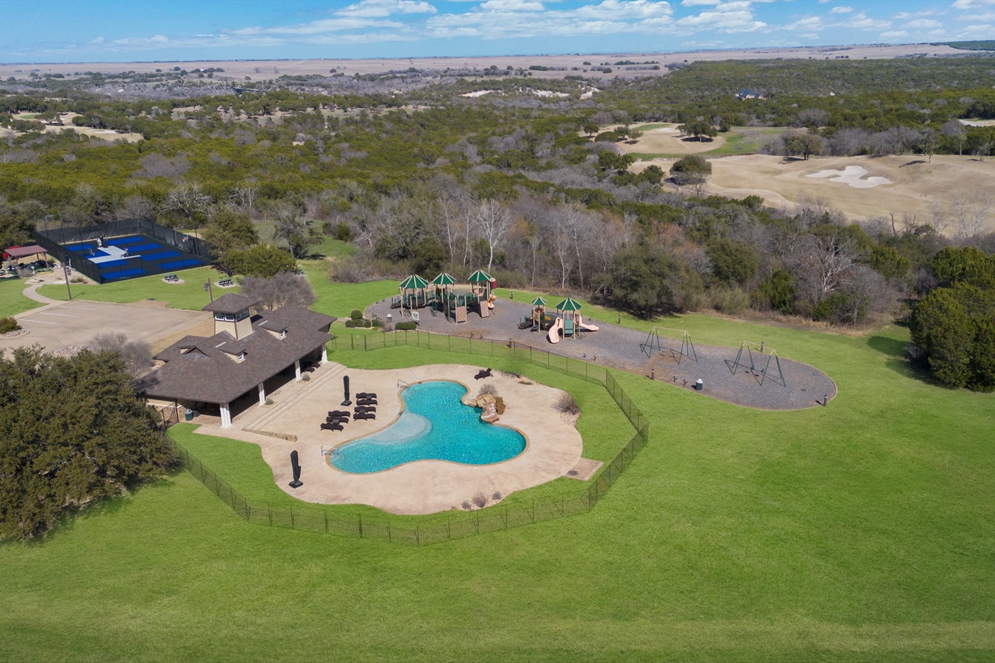 7420 S Aberdeen Drive Cleburne TX 76033