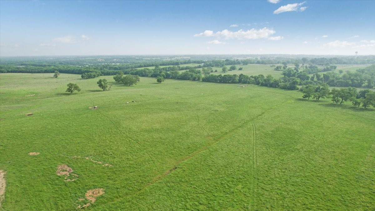 Tbd N Fm 100 Honey Grove TX 75446