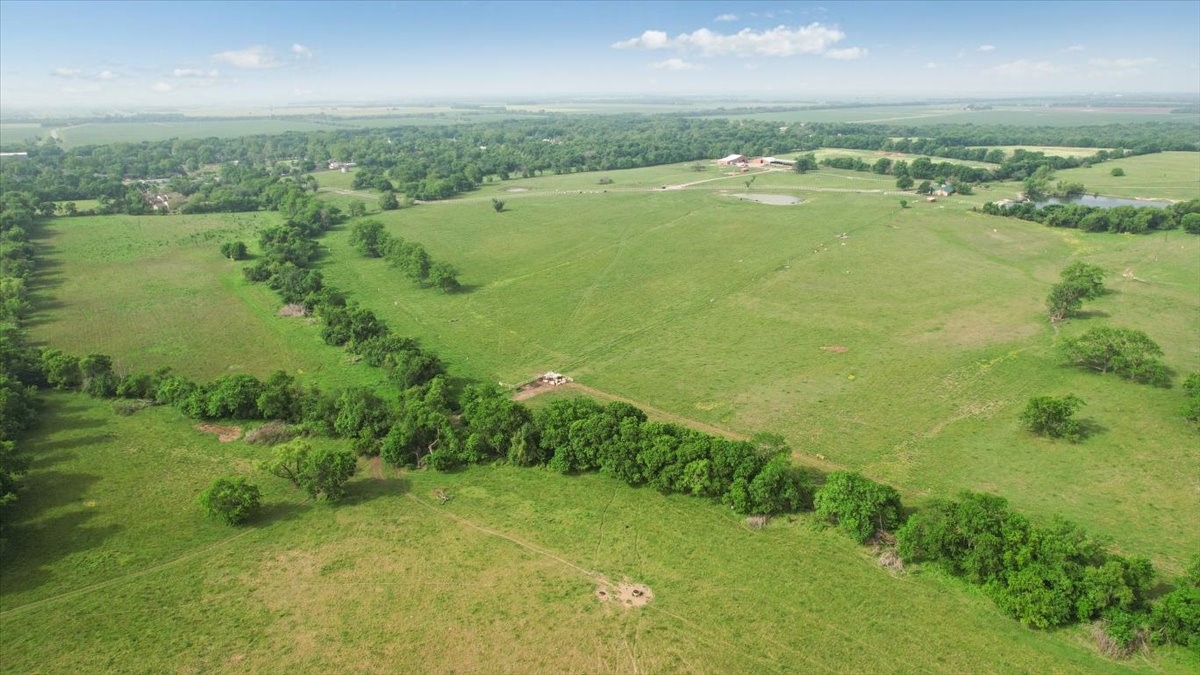 Tbd N Fm 100 Honey Grove TX 75446