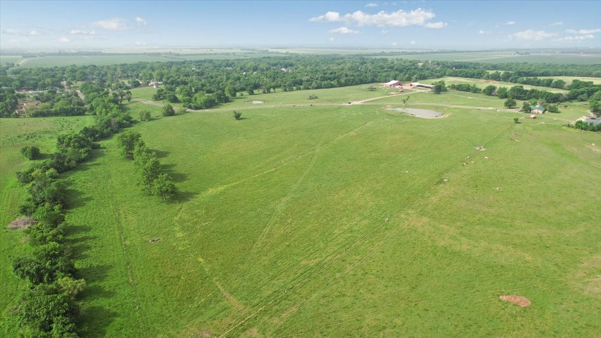 Tbd N Fm 100 Honey Grove TX 75446