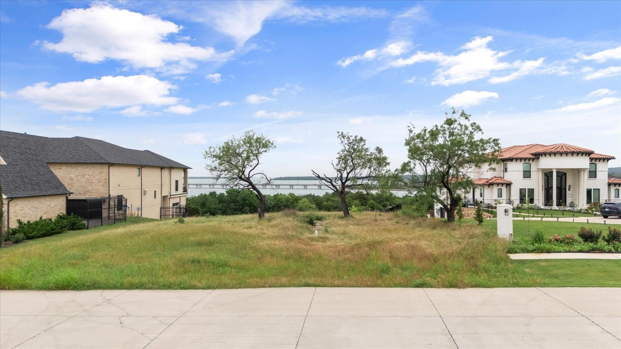 1047 Mallard Pointe Drive Grand Prairie TX 75104