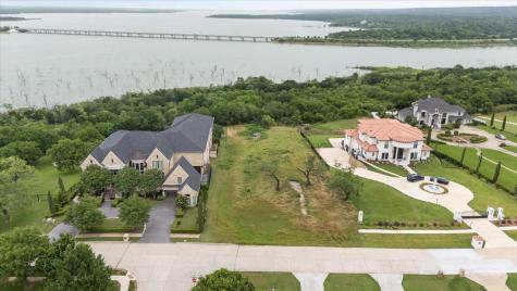 1047 Mallard Pointe Drive Grand Prairie TX 75104