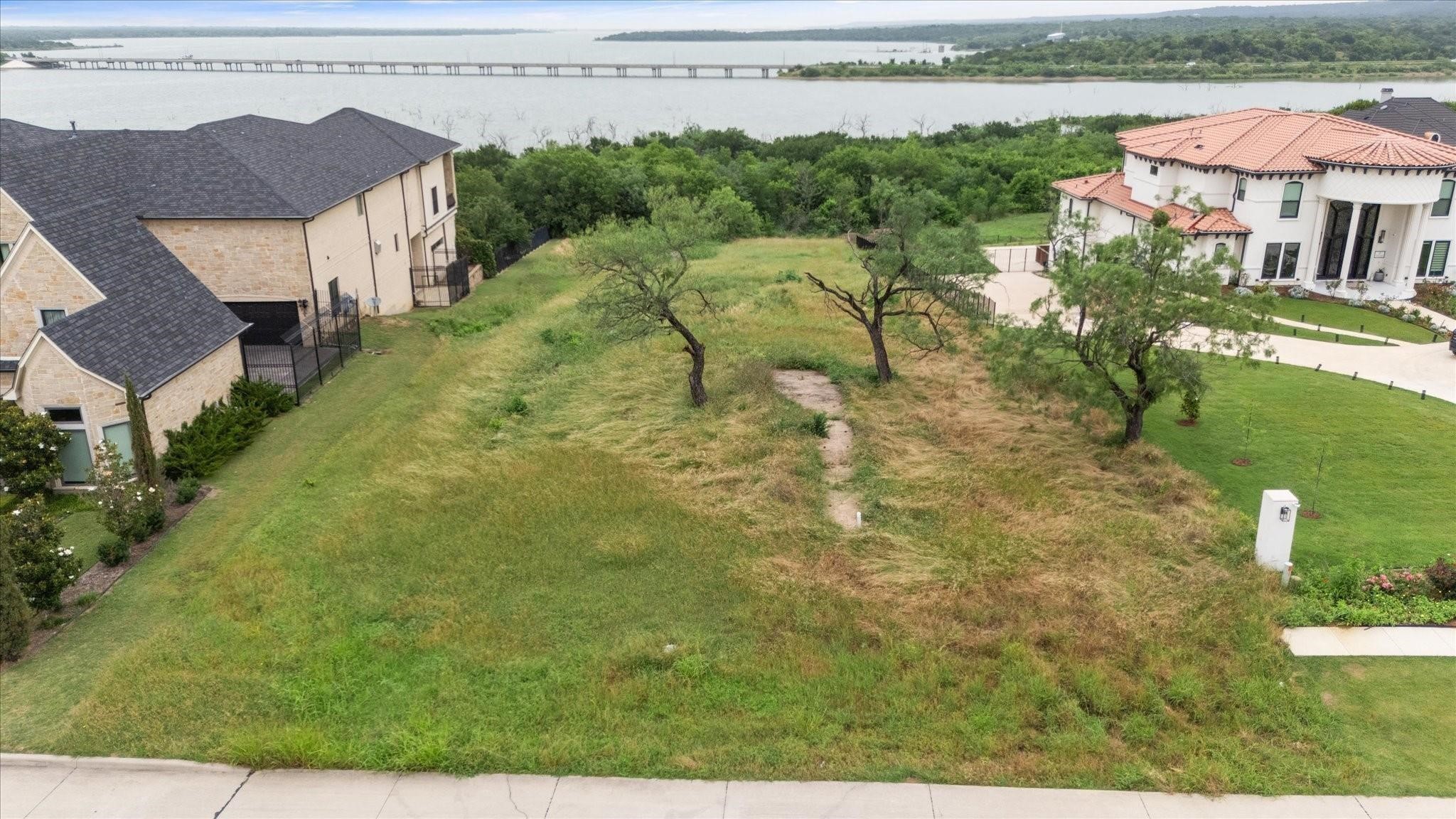 1047 Mallard Pointe Drive Grand Prairie TX 75104
