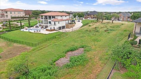1047 Mallard Pointe Drive Grand Prairie TX 75104