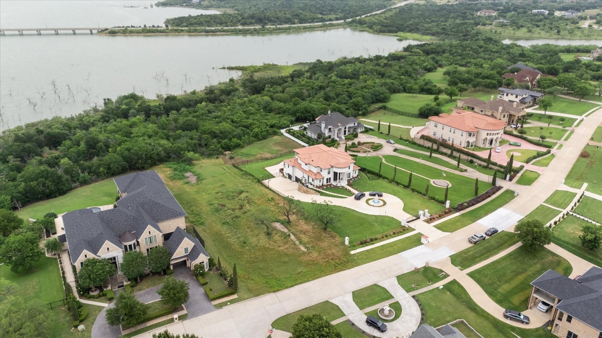 1047 Mallard Pointe Drive Grand Prairie TX 75104