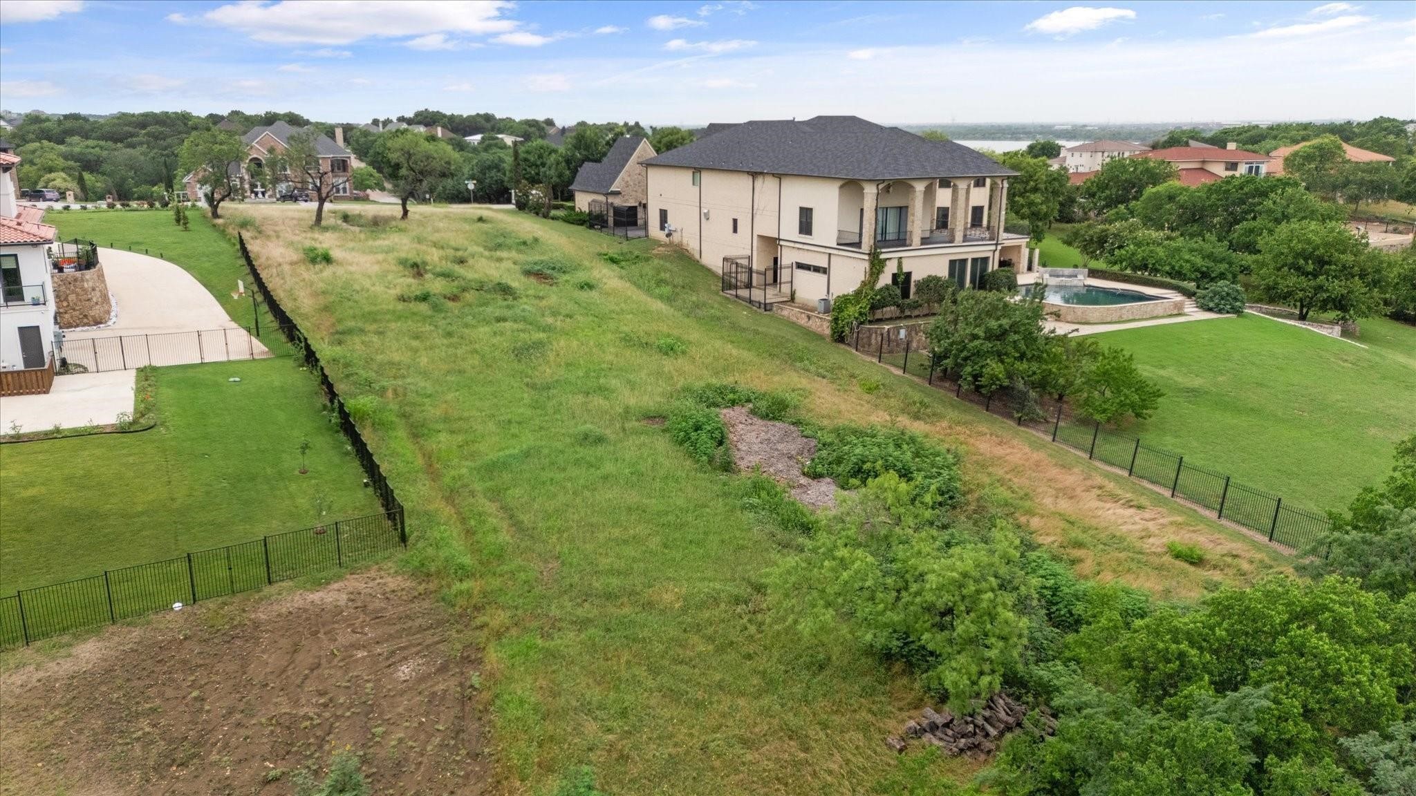 1047 Mallard Pointe Drive Grand Prairie TX 75104
