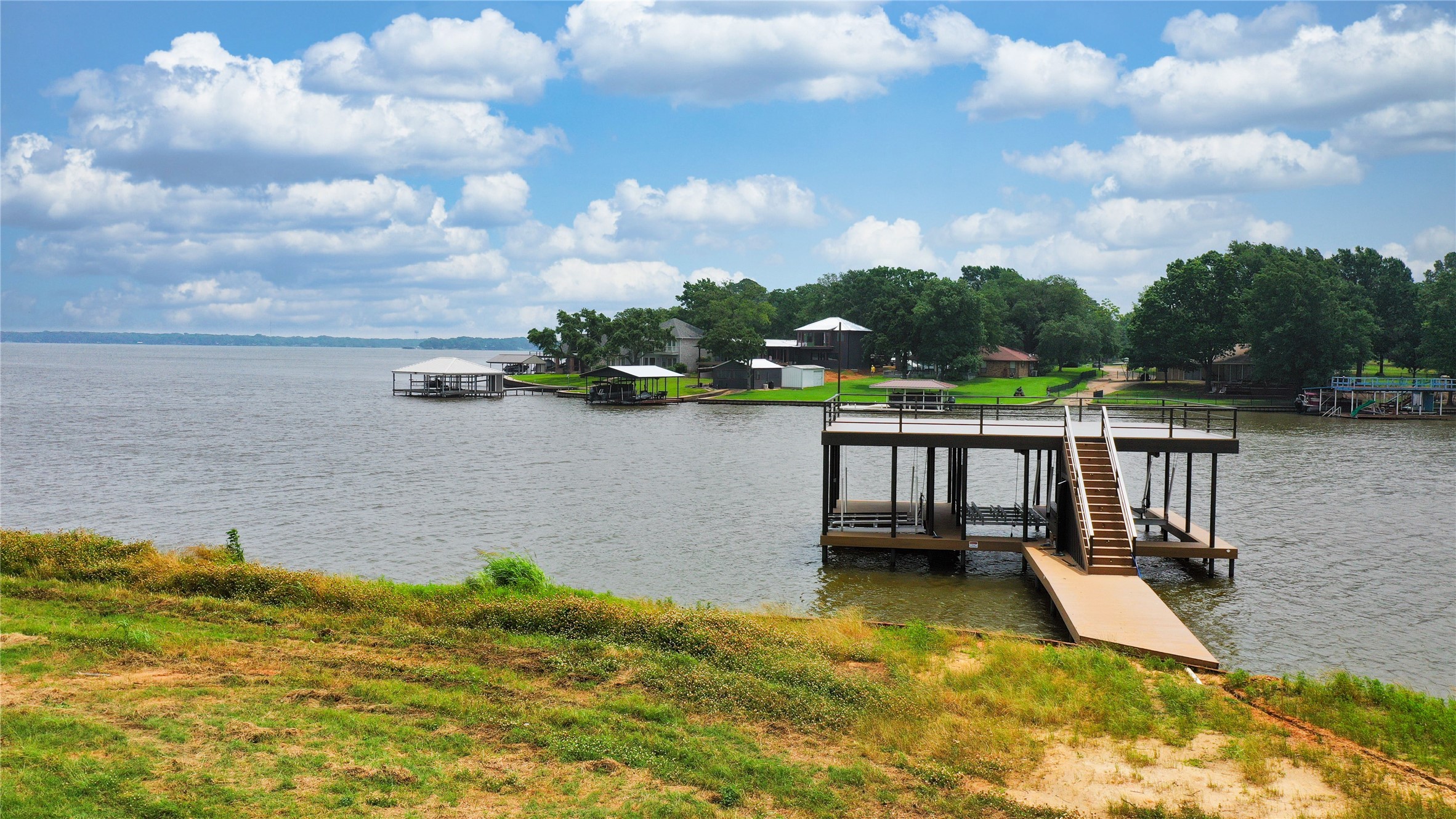 Lot 17, 00 Groves Drive Tool TX 75143