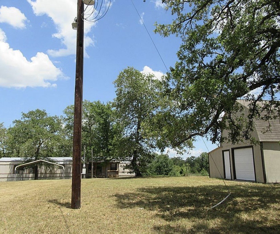 17470 Private Road 4016 Somerville TX 77879