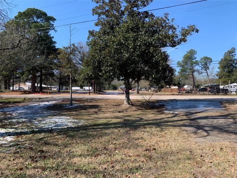 911 W Cayuga Drive Athens TX 75751