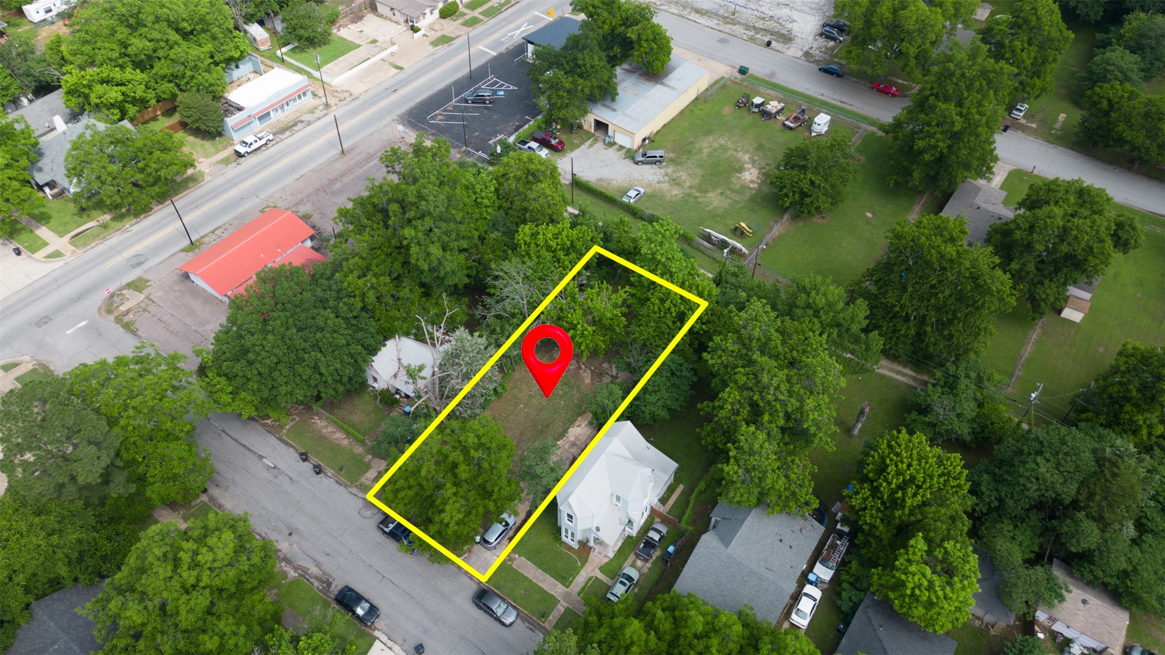 717 W Day Street Denison TX 75020