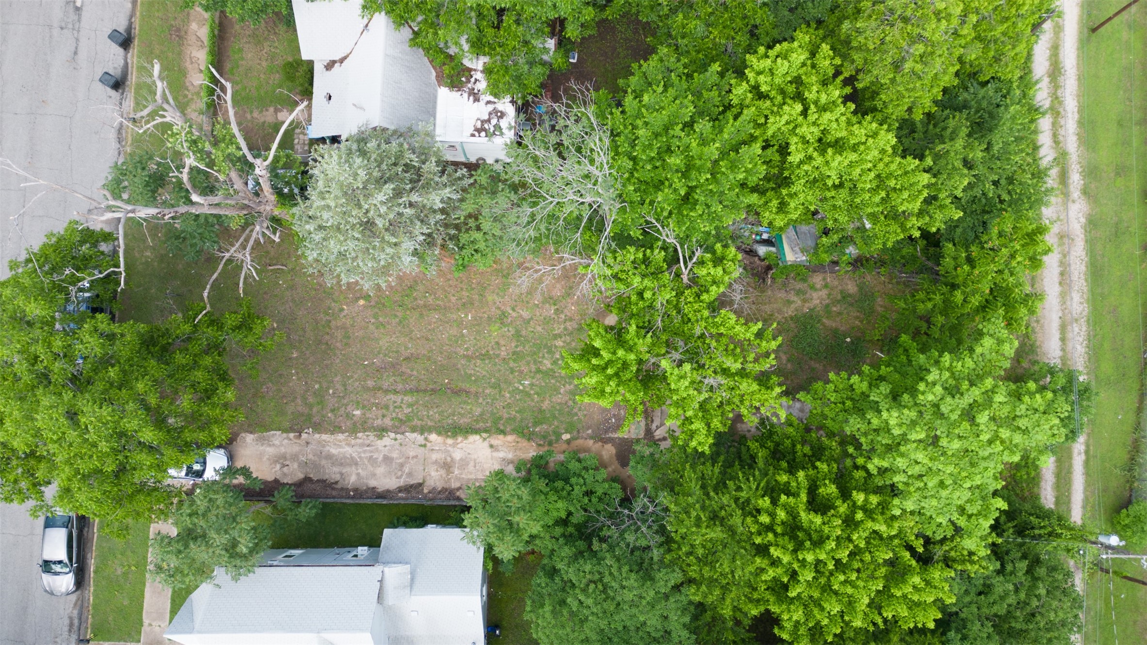 717 W Day Street Denison TX 75020
