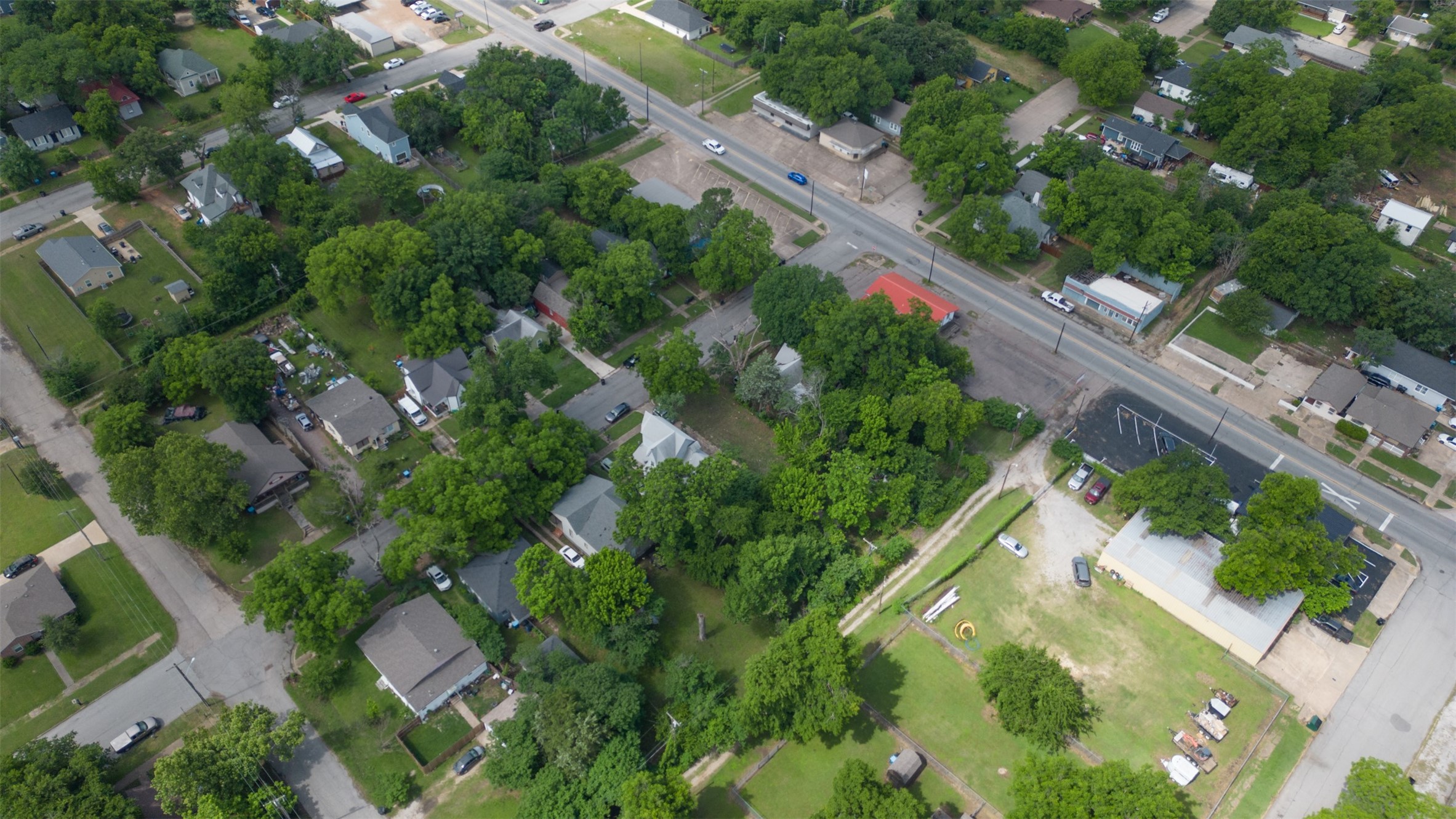 717 W Day Street Denison TX 75020