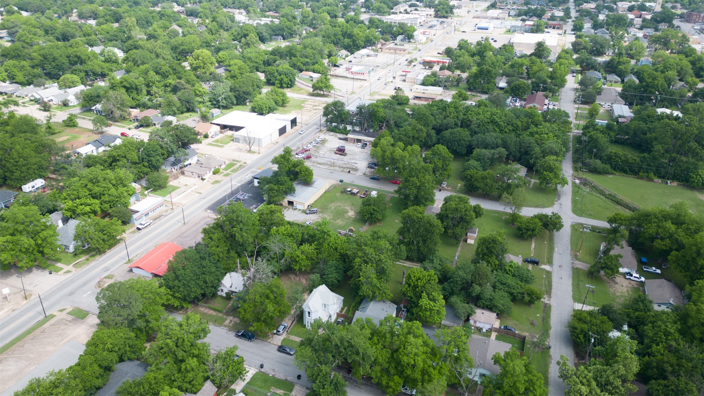 717 W Day Street Denison TX 75020