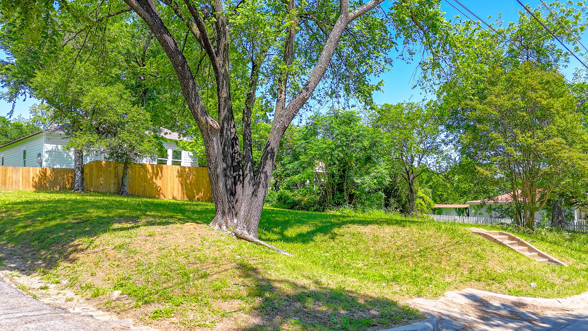 209 Landis Street Dallas TX 75203